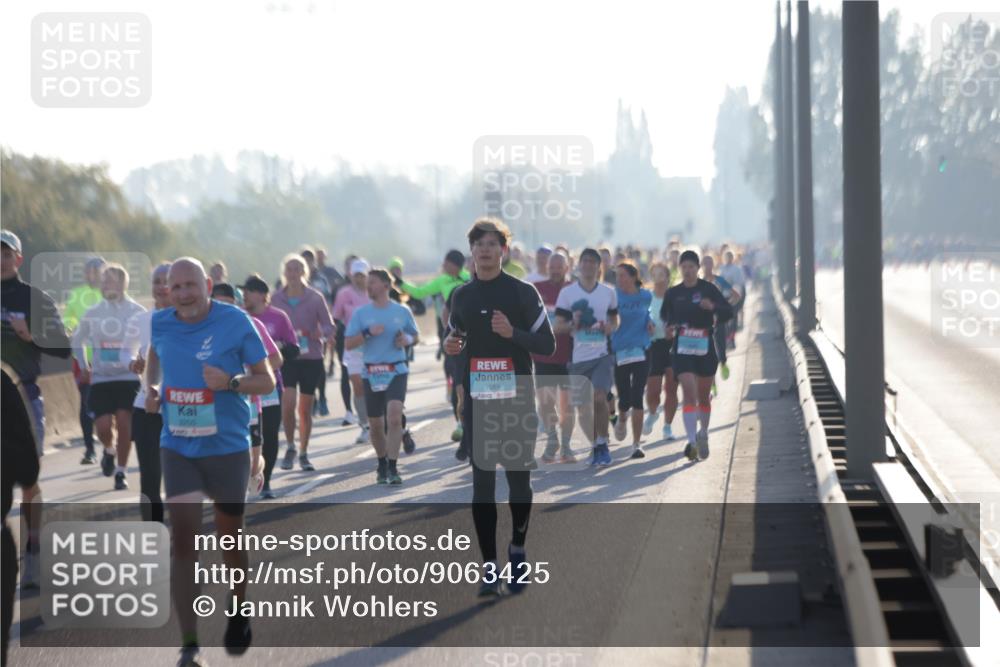 03.10.2025 - Köhlbrandbrückenlauf Jannik Wohlers http://msf.ph/oto/9063425 03.10.2025 09:16:18 Position 3 3256, 1089 meine-sportfotos.de