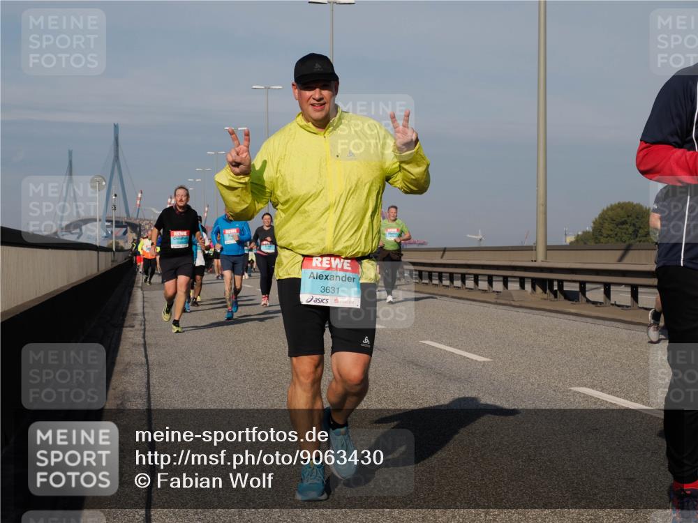 03.10.2025 - Köhlbrandbrückenlauf Fabian Wolf http://msf.ph/oto/9063430 03.10.2025 10:06:46 Position 3 3631, 6 meine-sportfotos.de