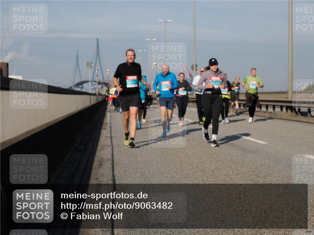 03.10.2025 - Köhlbrandbrückenlauf Fabian Wolf http://msf.ph/oto/9063482 03.10.2025 10:06:48 Position 3  meine-sportfotos.de