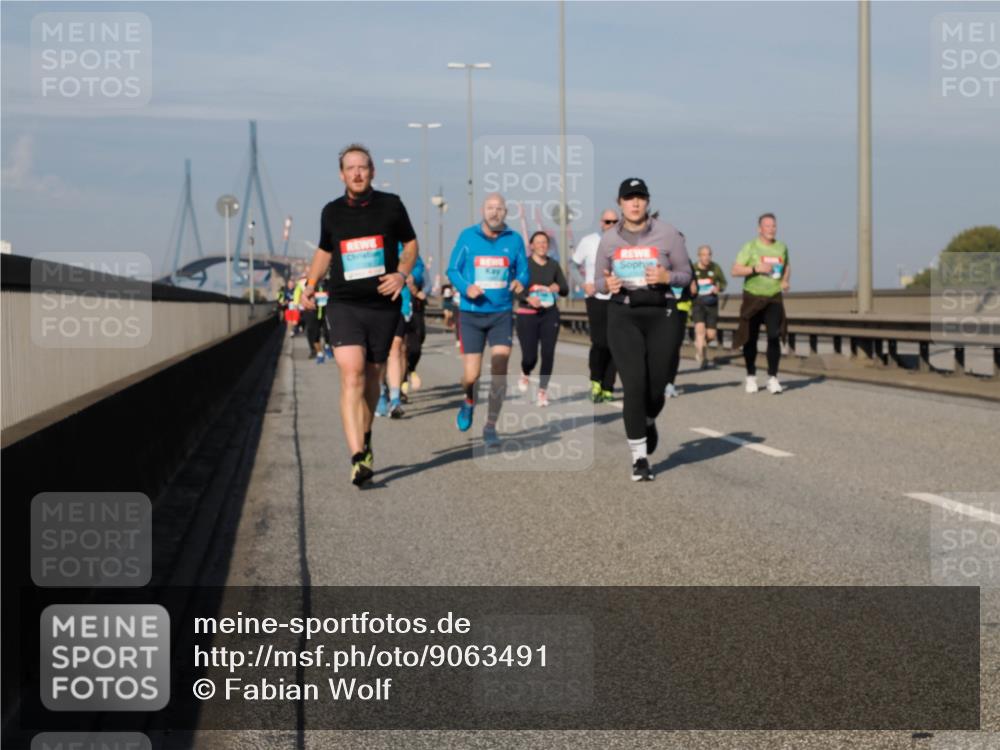 03.10.2025 - Köhlbrandbrückenlauf Fabian Wolf http://msf.ph/oto/9063491 03.10.2025 10:06:49 Position 3  meine-sportfotos.de