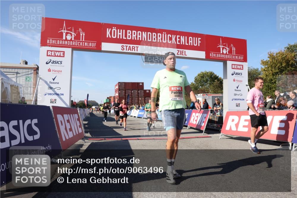 03.10.2025 - Köhlbrandbrückenlauf Lena Gebhardt http://msf.ph/oto/9063496 03.10.2025 13:12:43 Ziel 4048, 4391, 4392, 4527, 4609, 4855, 4858, 4864, 4873, 4975, 5874, 5916, 6466, 6588 meine-sportfotos.de