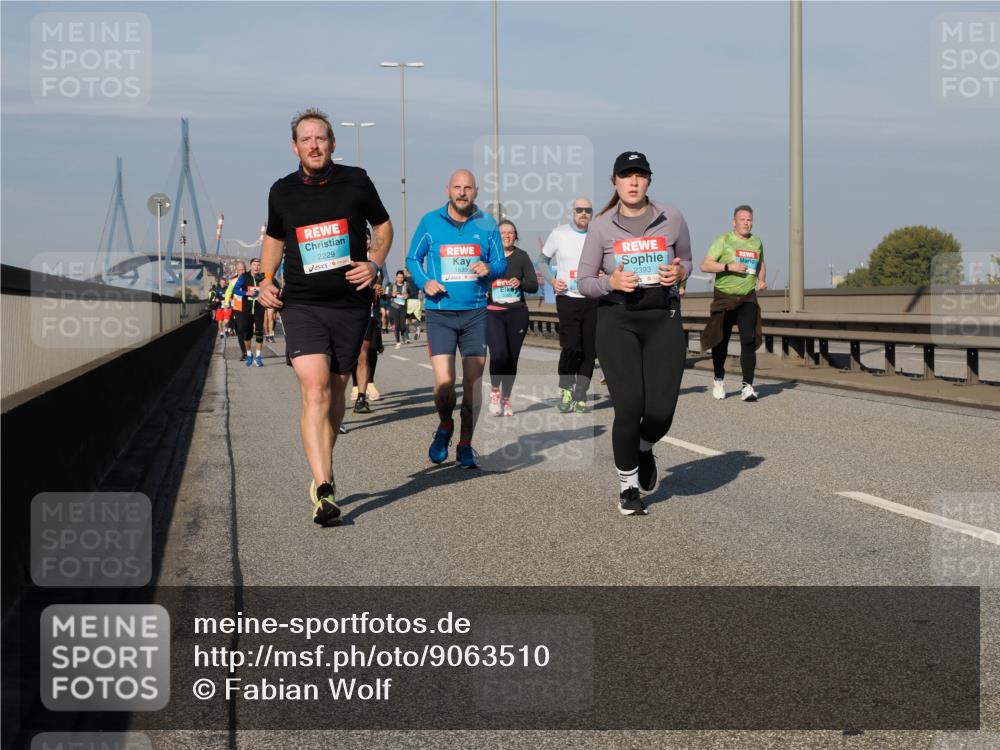 03.10.2025 - Köhlbrandbrückenlauf Fabian Wolf http://msf.ph/oto/9063510 03.10.2025 10:06:49 Position 3 2229, 1839, 2393 meine-sportfotos.de