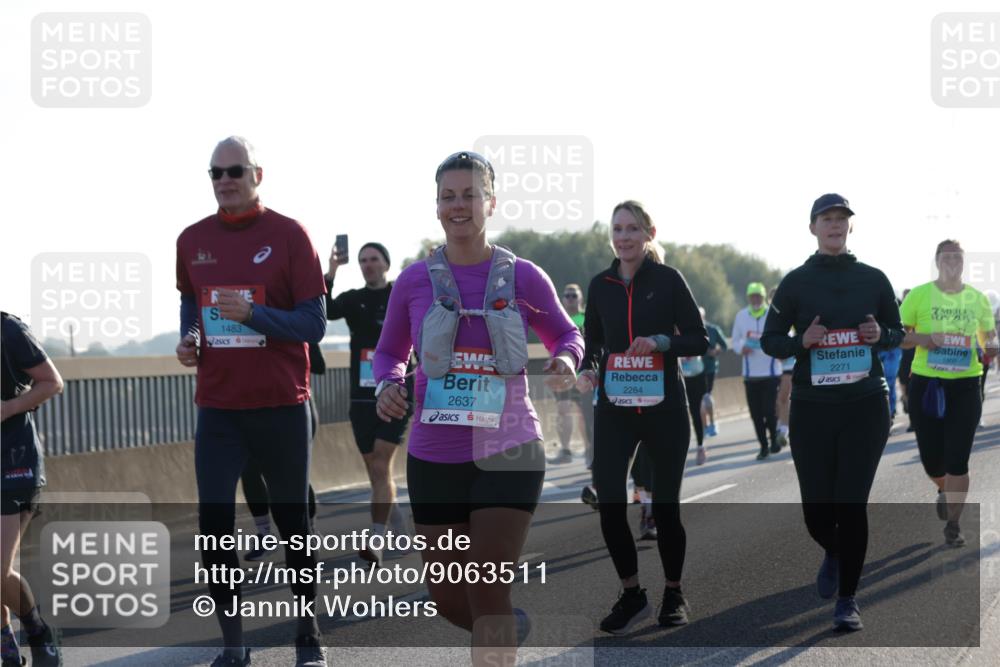 03.10.2025 - Köhlbrandbrückenlauf Jannik Wohlers http://msf.ph/oto/9063511 03.10.2025 09:24:10 Position 3 1483, 2637, 2284, 2271, 1800 meine-sportfotos.de