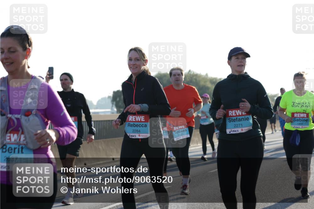 03.10.2025 - Köhlbrandbrückenlauf Jannik Wohlers http://msf.ph/oto/9063520 03.10.2025 09:24:11 Position 3 2637, 2284, 2163, 2271, 1800 meine-sportfotos.de