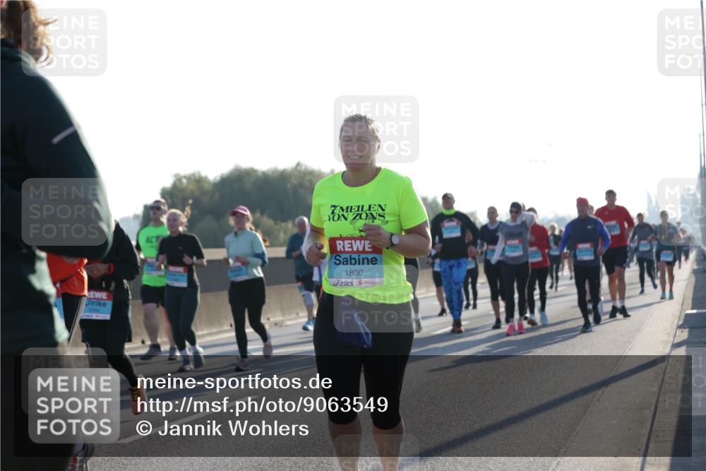 03.10.2025 - Köhlbrandbrückenlauf Jannik Wohlers http://msf.ph/oto/9063549 03.10.2025 09:24:12 Position 3 1800 meine-sportfotos.de