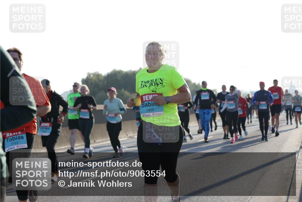 03.10.2025 - Köhlbrandbrückenlauf Jannik Wohlers http://msf.ph/oto/9063554 03.10.2025 09:24:12 Position 3 2163, 1800 meine-sportfotos.de