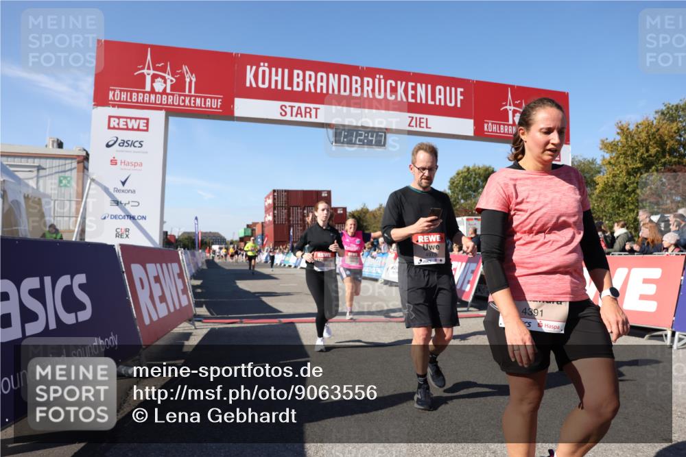 03.10.2025 - Köhlbrandbrückenlauf Lena Gebhardt http://msf.ph/oto/9063556 03.10.2025 13:12:47 Ziel 4048, 4391, 4392, 4527, 4671, 4855, 4858, 4965, 4975, 5874, 5916, 6466, 6497, 6588, 6791 meine-sportfotos.de