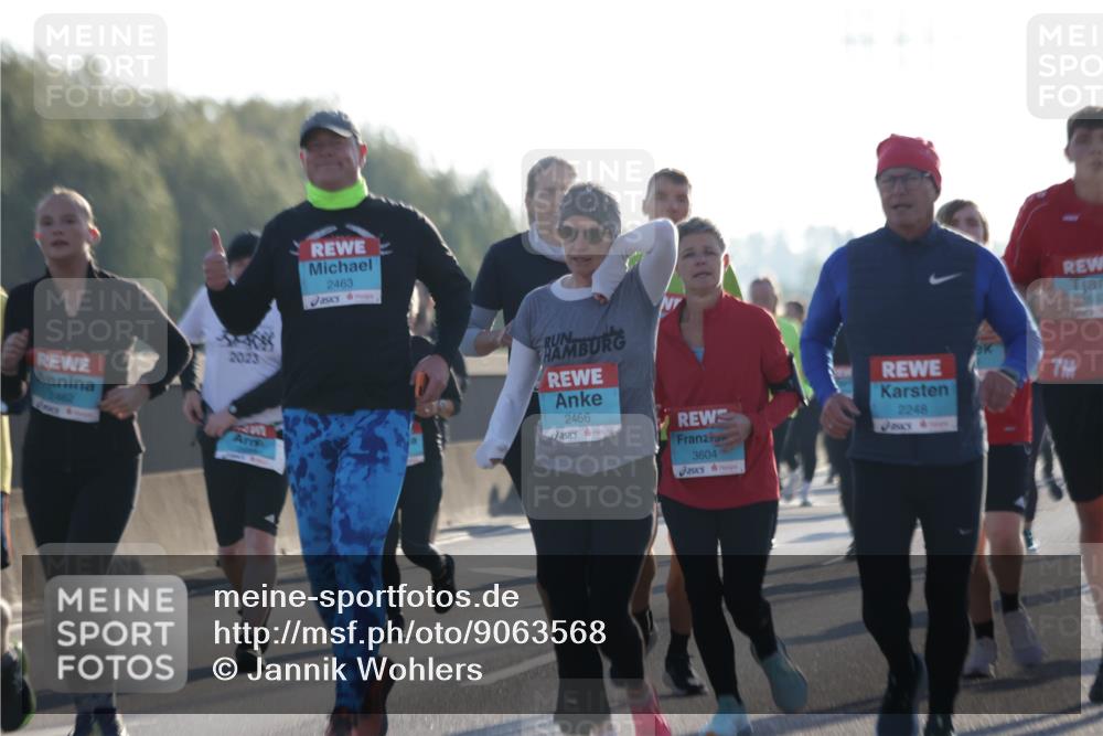 03.10.2025 - Köhlbrandbrückenlauf Jannik Wohlers http://msf.ph/oto/9063568 03.10.2025 09:24:14 Position 3 2462, 2023, 2463, 2466, 3604, 2248 meine-sportfotos.de