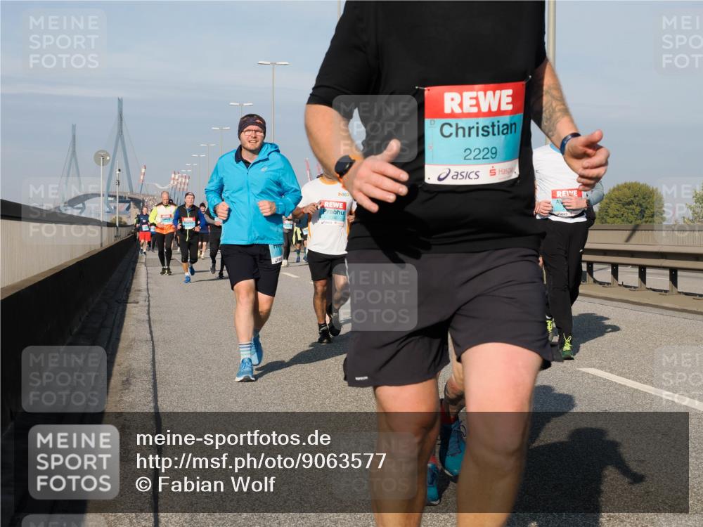 03.10.2025 - Köhlbrandbrückenlauf Fabian Wolf http://msf.ph/oto/9063577 03.10.2025 10:06:52 Position 3 2229 meine-sportfotos.de