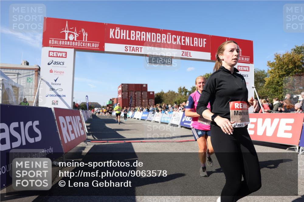 03.10.2025 - Köhlbrandbrückenlauf Lena Gebhardt http://msf.ph/oto/9063578 03.10.2025 13:12:49 Ziel 4048, 4391, 4392, 4527, 4671, 4855, 4965, 4975, 5874, 5916, 6497, 6588, 6791 meine-sportfotos.de