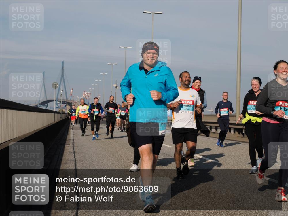 03.10.2025 - Köhlbrandbrückenlauf Fabian Wolf http://msf.ph/oto/9063609 03.10.2025 10:06:53 Position 3 3346, 3395 meine-sportfotos.de