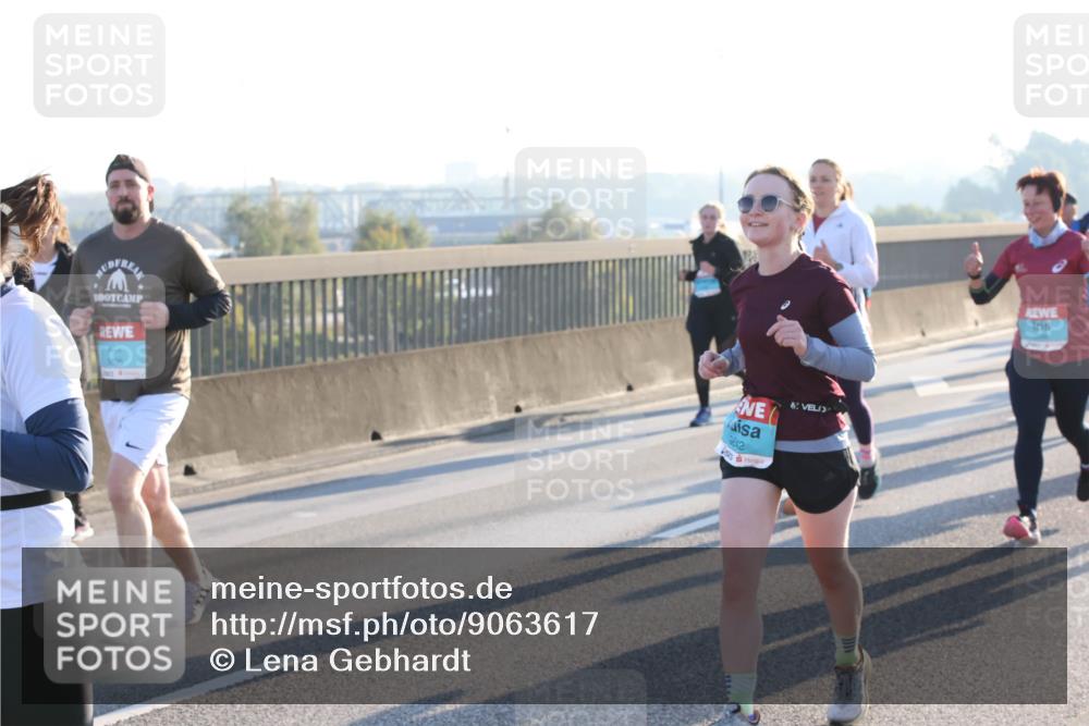 03.10.2025 - Köhlbrandbrückenlauf Lena Gebhardt http://msf.ph/oto/9063617 03.10.2025 09:21:00 Position 1 3835, 3642 meine-sportfotos.de