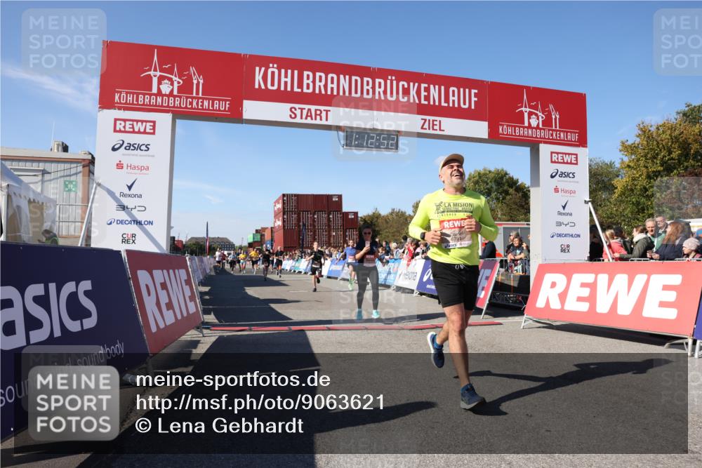 03.10.2025 - Köhlbrandbrückenlauf Lena Gebhardt http://msf.ph/oto/9063621 03.10.2025 13:12:53 Ziel 4391, 4392, 4446, 4487, 4527, 4671, 4855, 4965, 4975, 5673, 5674, 5916, 6497, 6530, 6791 meine-sportfotos.de