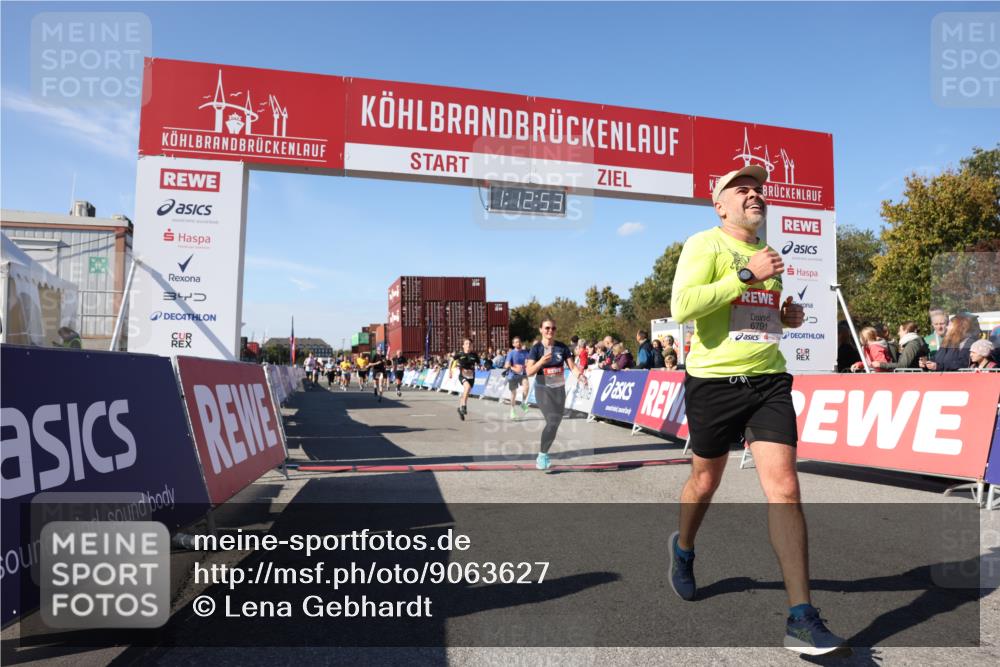 03.10.2025 - Köhlbrandbrückenlauf Lena Gebhardt http://msf.ph/oto/9063627 03.10.2025 13:12:53 Ziel 4391, 4392, 4446, 4487, 4527, 4671, 4855, 4965, 4975, 5673, 5674, 5916, 6497, 6530, 6791 meine-sportfotos.de