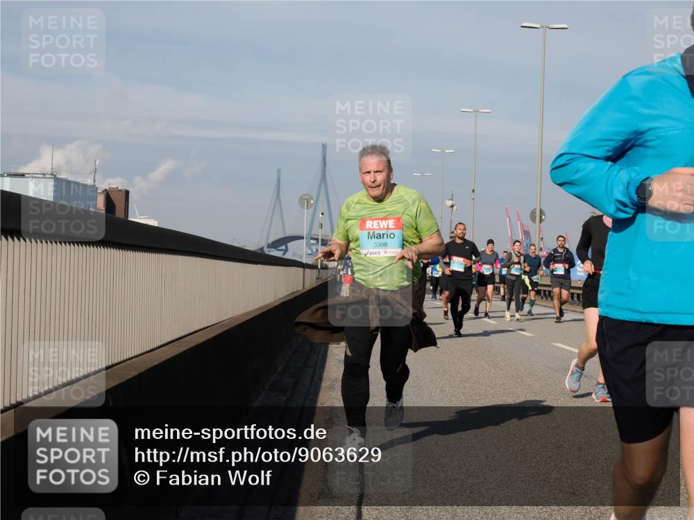 03.10.2025 - Köhlbrandbrückenlauf Fabian Wolf http://msf.ph/oto/9063629 03.10.2025 10:06:55 Position 3 3398 meine-sportfotos.de