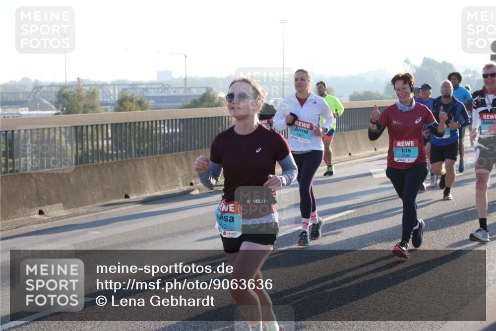 03.10.2025 - Köhlbrandbrückenlauf Lena Gebhardt http://msf.ph/oto/9063636 03.10.2025 09:21:00 Position 1 3612, 1387, 3596 meine-sportfotos.de