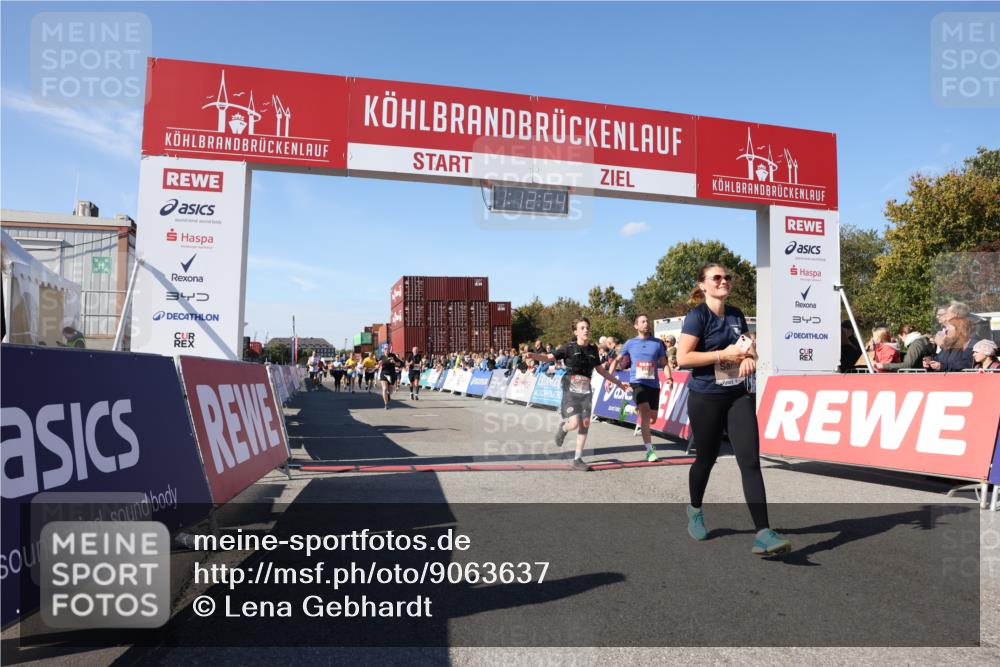 03.10.2025 - Köhlbrandbrückenlauf Lena Gebhardt http://msf.ph/oto/9063637 03.10.2025 13:12:54 Ziel 4446, 4487, 4527, 4559, 4628, 4671, 4855, 4965, 4975, 5381, 5673, 5674, 5916, 6497, 6530, 6791 meine-sportfotos.de