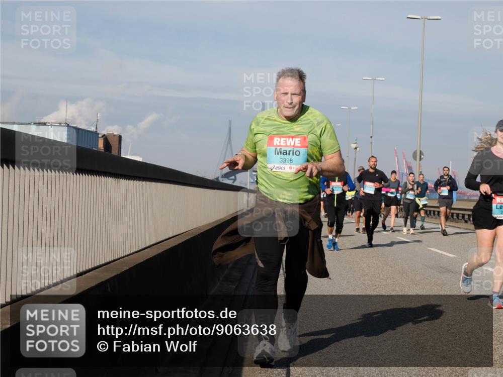 03.10.2025 - Köhlbrandbrückenlauf Fabian Wolf http://msf.ph/oto/9063638 03.10.2025 10:06:55 Position 3 3398 meine-sportfotos.de
