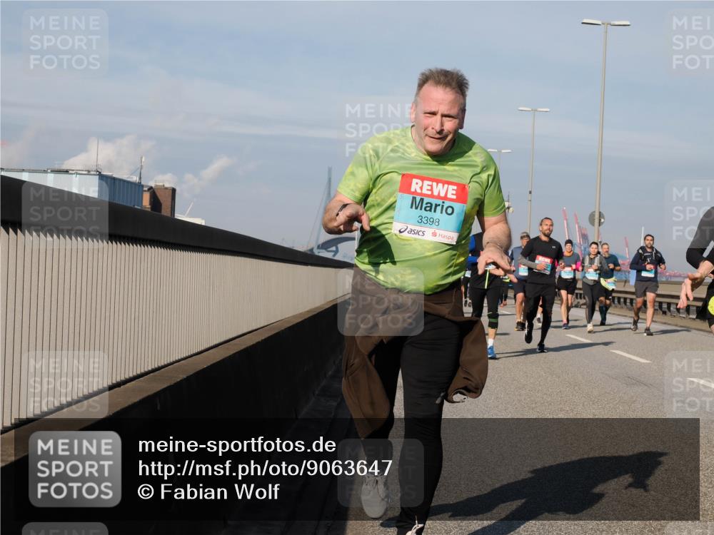 03.10.2025 - Köhlbrandbrückenlauf Fabian Wolf http://msf.ph/oto/9063647 03.10.2025 10:06:56 Position 3 3398 meine-sportfotos.de