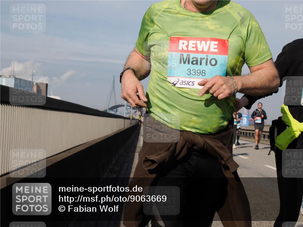 03.10.2025 - Köhlbrandbrückenlauf Fabian Wolf http://msf.ph/oto/9063669 03.10.2025 10:06:57 Position 3 3398 meine-sportfotos.de