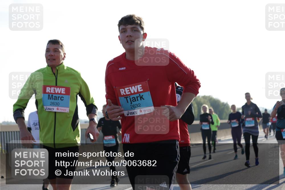 03.10.2025 - Köhlbrandbrückenlauf Jannik Wohlers http://msf.ph/oto/9063682 03.10.2025 09:24:20 Position 3 2630, 2632 meine-sportfotos.de