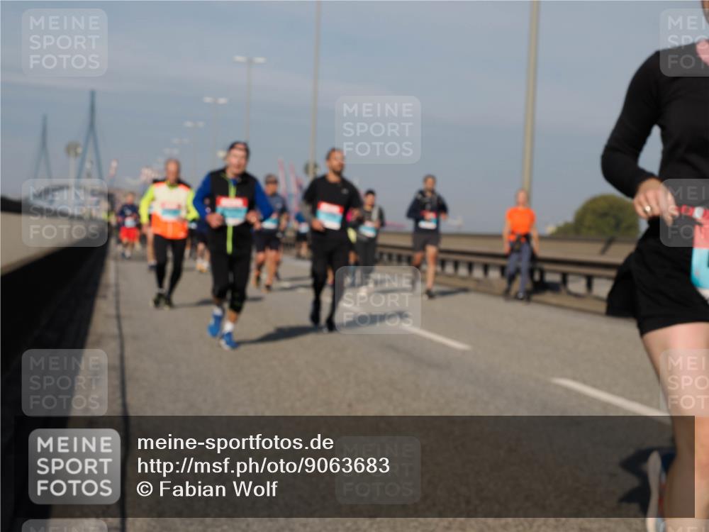 03.10.2025 - Köhlbrandbrückenlauf Fabian Wolf http://msf.ph/oto/9063683 03.10.2025 10:06:58 Position 3  meine-sportfotos.de