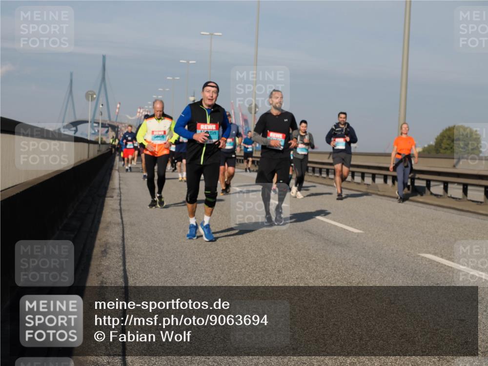 03.10.2025 - Köhlbrandbrückenlauf Fabian Wolf http://msf.ph/oto/9063694 03.10.2025 10:06:58 Position 3  meine-sportfotos.de