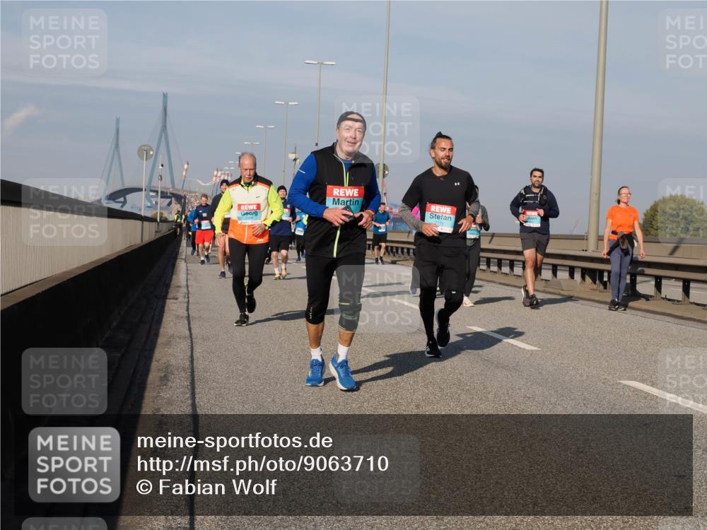 03.10.2025 - Köhlbrandbrückenlauf Fabian Wolf http://msf.ph/oto/9063710 03.10.2025 10:06:59 Position 3 2779 meine-sportfotos.de