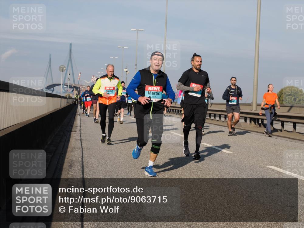 03.10.2025 - Köhlbrandbrückenlauf Fabian Wolf http://msf.ph/oto/9063715 03.10.2025 10:06:59 Position 3 2005 meine-sportfotos.de