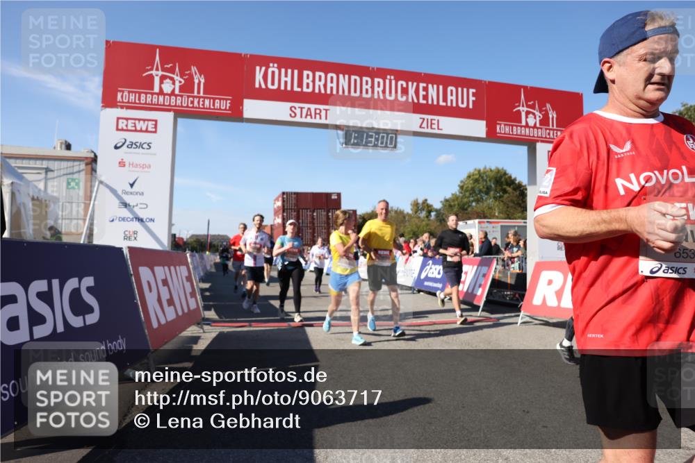03.10.2025 - Köhlbrandbrückenlauf Lena Gebhardt http://msf.ph/oto/9063717 03.10.2025 13:13:01 Ziel 4446, 4487, 4528, 4559, 4628, 4671, 4748, 4965, 5051, 5381, 5673, 5674, 6303, 6496, 6497, 6530, 6705, 6742, 6791 meine-sportfotos.de