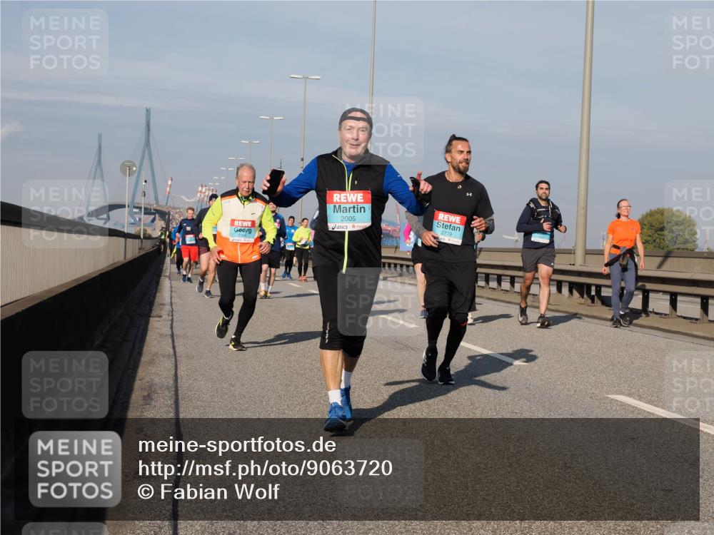 03.10.2025 - Köhlbrandbrückenlauf Fabian Wolf http://msf.ph/oto/9063720 03.10.2025 10:06:59 Position 3 2004, 2005, 2779 meine-sportfotos.de
