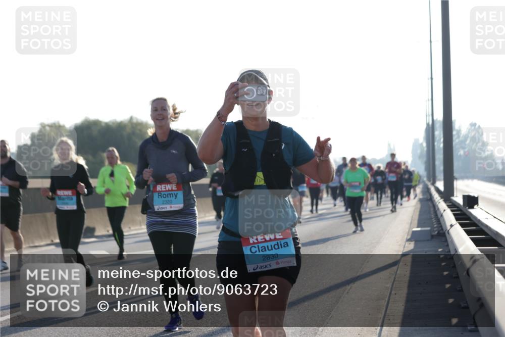03.10.2025 - Köhlbrandbrückenlauf Jannik Wohlers http://msf.ph/oto/9063723 03.10.2025 09:24:22 Position 3 2320, 2830 meine-sportfotos.de
