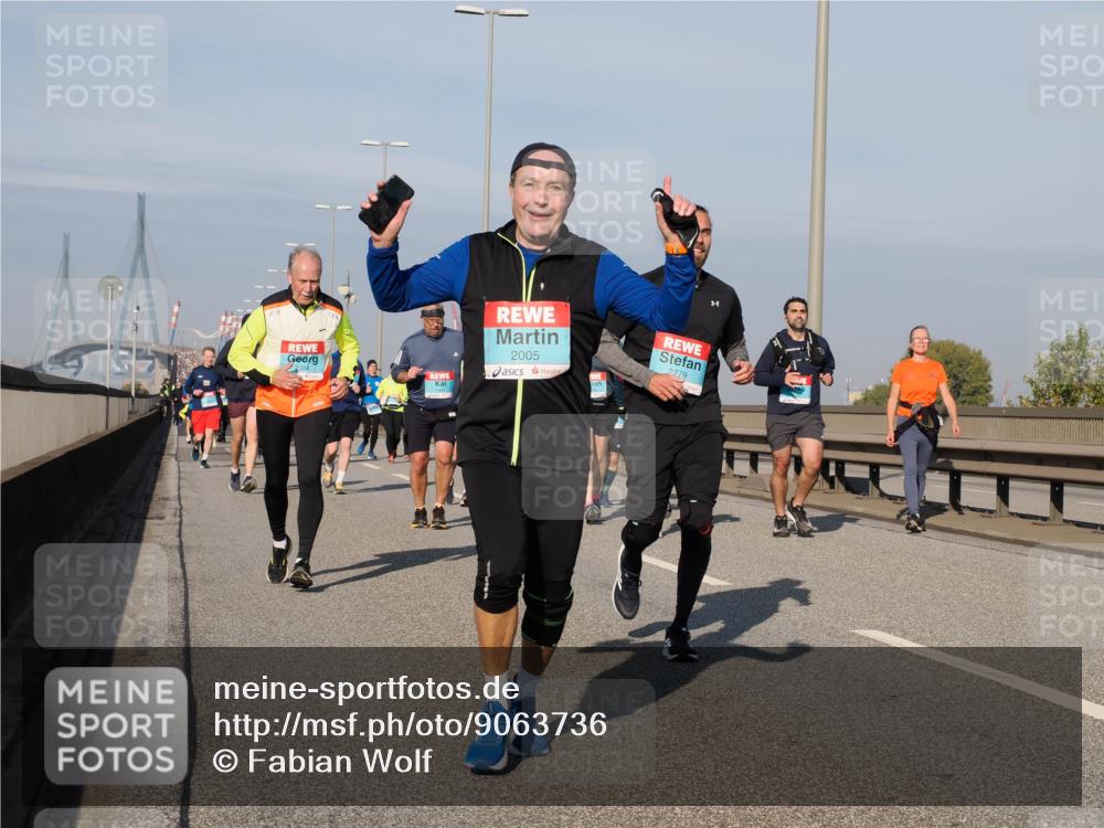 03.10.2025 - Köhlbrandbrückenlauf Fabian Wolf http://msf.ph/oto/9063736 03.10.2025 10:07:00 Position 3 2005, 2004, 2779 meine-sportfotos.de