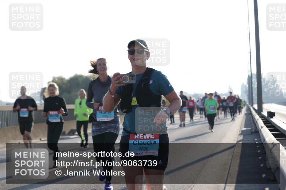 03.10.2025 - Köhlbrandbrückenlauf Jannik Wohlers http://msf.ph/oto/9063739 03.10.2025 09:24:23 Position 3 2320, 4, 2830 meine-sportfotos.de