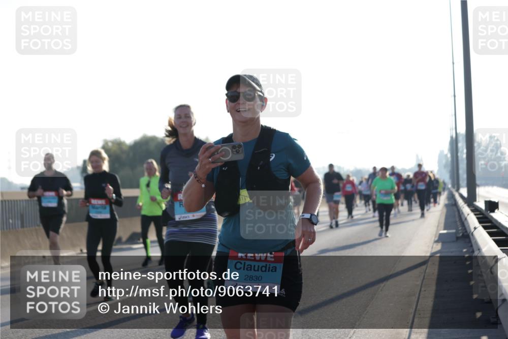 03.10.2025 - Köhlbrandbrückenlauf Jannik Wohlers http://msf.ph/oto/9063741 03.10.2025 09:24:23 Position 3 2830 meine-sportfotos.de