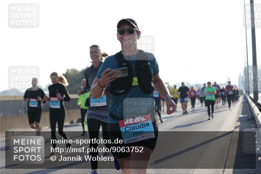 03.10.2025 - Köhlbrandbrückenlauf Jannik Wohlers http://msf.ph/oto/9063752 03.10.2025 09:24:23 Position 3 2320, 2830 meine-sportfotos.de