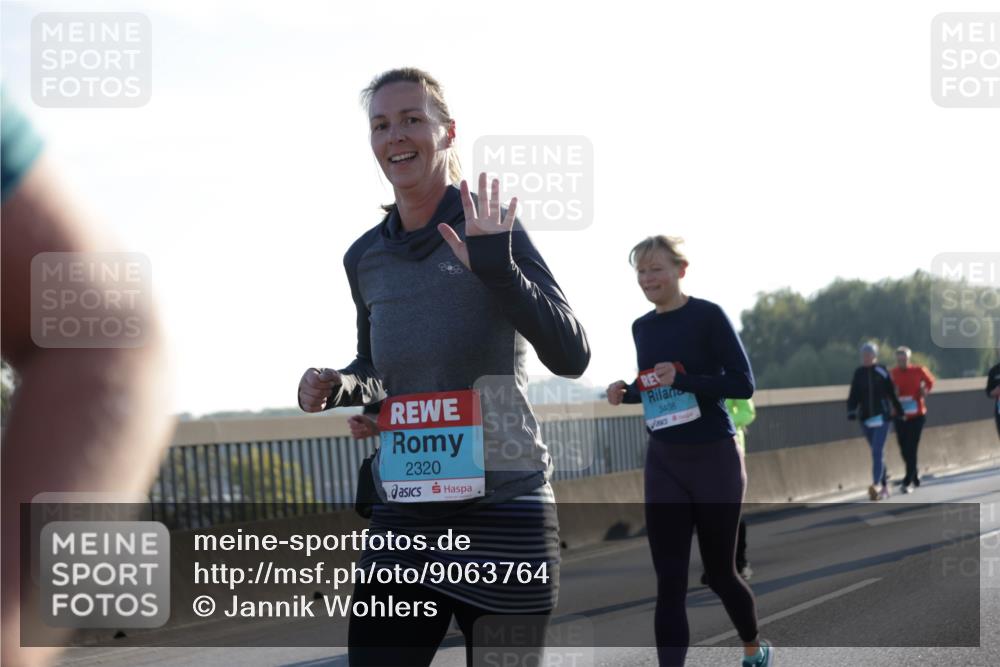 03.10.2025 - Köhlbrandbrückenlauf Jannik Wohlers http://msf.ph/oto/9063764 03.10.2025 09:24:24 Position 3 2320, 3408 meine-sportfotos.de
