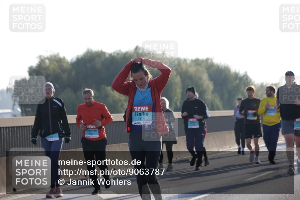 03.10.2025 - Köhlbrandbrückenlauf Jannik Wohlers http://msf.ph/oto/9063787 03.10.2025 09:24:26 Position 3 2414 meine-sportfotos.de