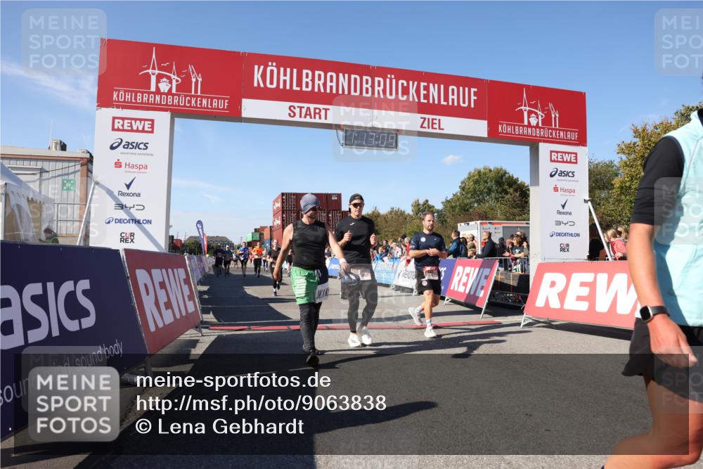 03.10.2025 - Köhlbrandbrückenlauf Lena Gebhardt http://msf.ph/oto/9063838 03.10.2025 13:13:10 Ziel 4191, 4193, 4463, 4513, 4528, 4559, 4628, 4748, 5025, 5051, 5204, 5381, 5678, 5852, 6303, 6393, 6496, 6705, 6725, 6742, 6755, 6818 meine-sportfotos.de
