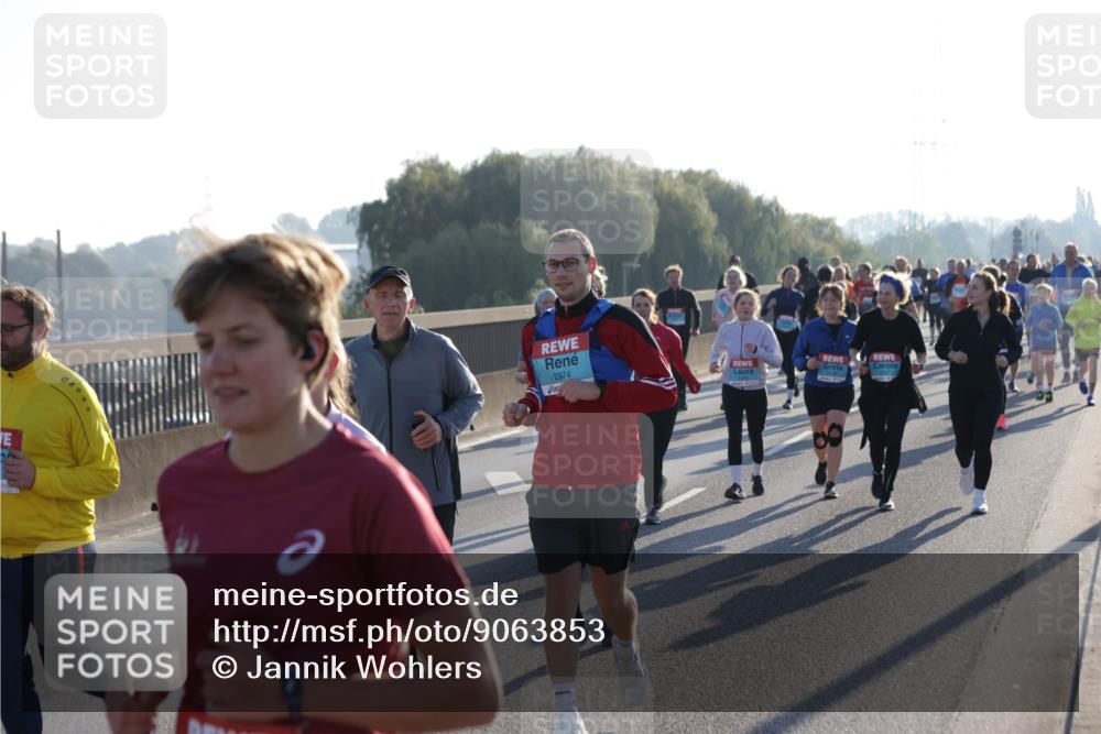03.10.2025 - Köhlbrandbrückenlauf Jannik Wohlers http://msf.ph/oto/9063853 03.10.2025 09:24:34 Position 3 2374, 8 meine-sportfotos.de
