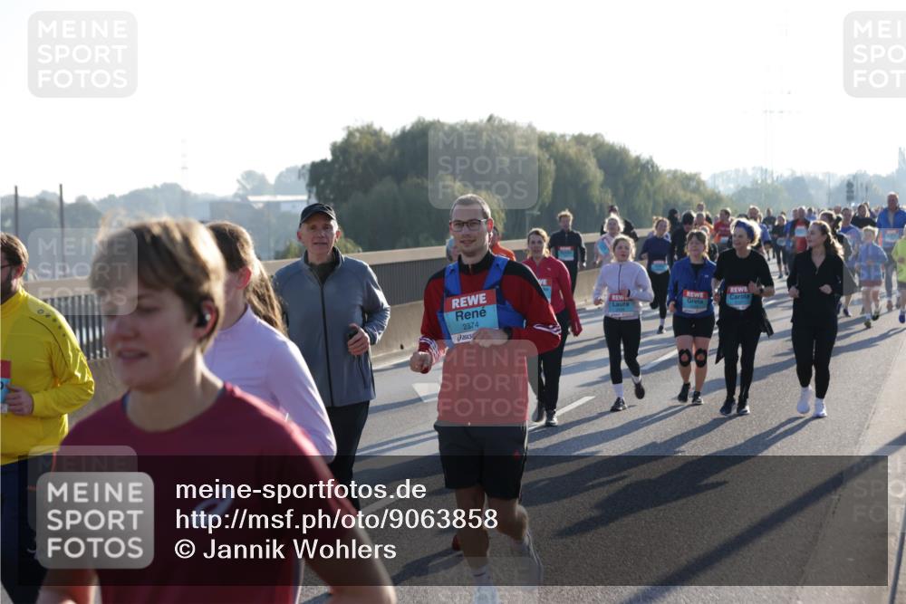 03.10.2025 - Köhlbrandbrückenlauf Jannik Wohlers http://msf.ph/oto/9063858 03.10.2025 09:24:35 Position 3 2374 meine-sportfotos.de