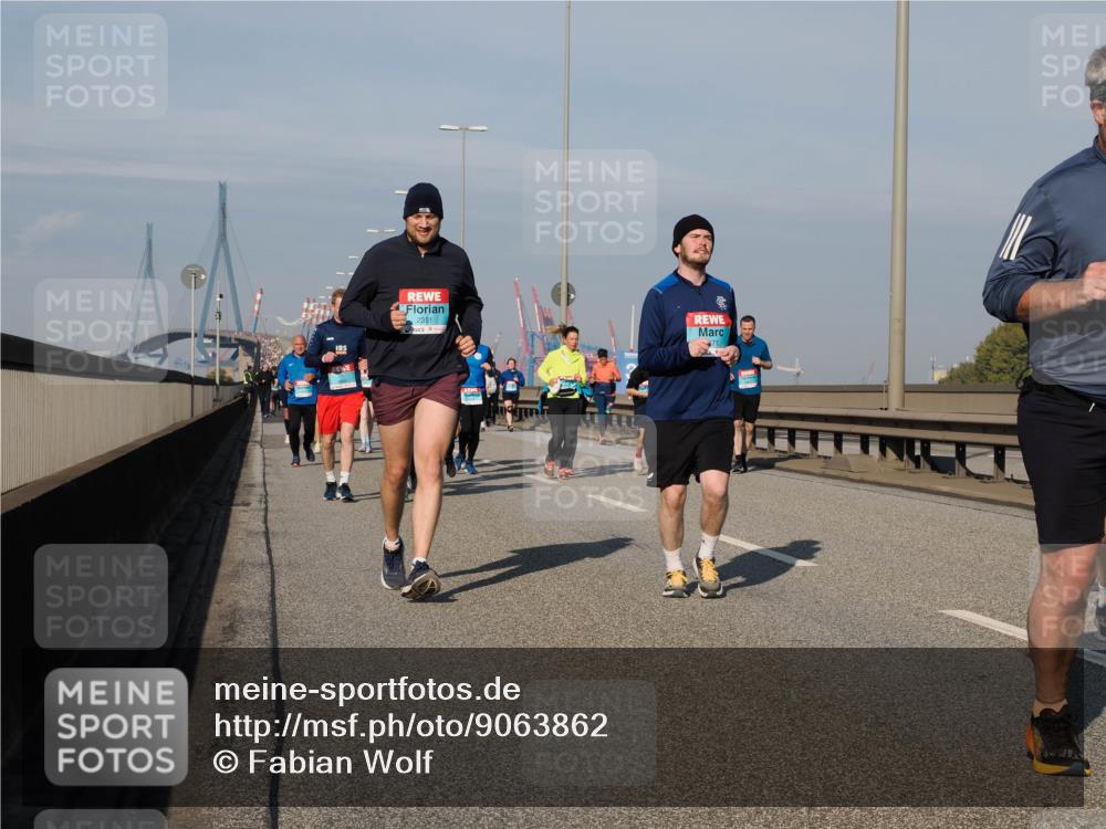 03.10.2025 - Köhlbrandbrückenlauf Fabian Wolf http://msf.ph/oto/9063862 03.10.2025 10:07:06 Position 3 2351 meine-sportfotos.de