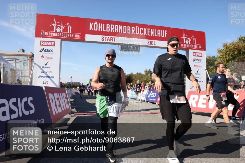 03.10.2025 - Köhlbrandbrückenlauf Lena Gebhardt http://msf.ph/oto/9063887 03.10.2025 13:13:12 Ziel 4191, 4193, 4223, 4373, 4463, 4513, 4528, 4748, 5025, 5204, 5678, 5852, 6393, 6705, 6725, 6742, 6755, 6818 meine-sportfotos.de