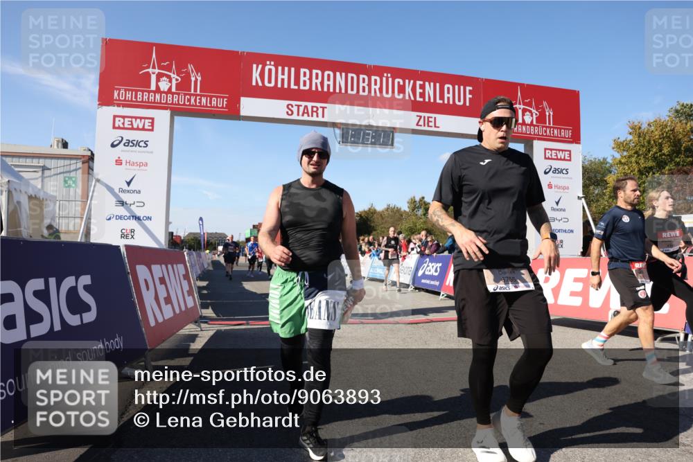 03.10.2025 - Köhlbrandbrückenlauf Lena Gebhardt http://msf.ph/oto/9063893 03.10.2025 13:13:12 Ziel 4191, 4193, 4223, 4373, 4463, 4513, 4528, 4748, 5025, 5204, 5678, 5852, 6393, 6705, 6725, 6742, 6755, 6818 meine-sportfotos.de