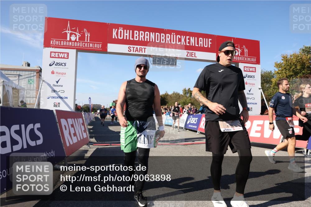 03.10.2025 - Köhlbrandbrückenlauf Lena Gebhardt http://msf.ph/oto/9063898 03.10.2025 13:13:12 Ziel 4191, 4193, 4223, 4373, 4463, 4513, 4528, 4748, 5025, 5204, 5678, 5852, 6393, 6705, 6725, 6742, 6755, 6818 meine-sportfotos.de