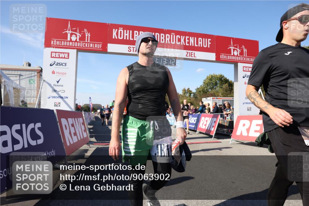 03.10.2025 - Köhlbrandbrückenlauf Lena Gebhardt http://msf.ph/oto/9063902 03.10.2025 13:13:12 Ziel 4191, 4193, 4223, 4373, 4463, 4513, 4528, 4748, 5025, 5204, 5678, 5852, 6393, 6705, 6725, 6742, 6755, 6818 meine-sportfotos.de