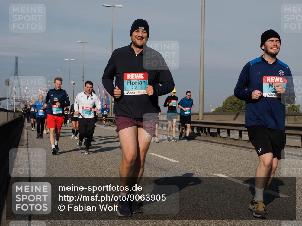 03.10.2025 - Köhlbrandbrückenlauf Fabian Wolf http://msf.ph/oto/9063905 03.10.2025 10:07:07 Position 3 2351, 22 meine-sportfotos.de