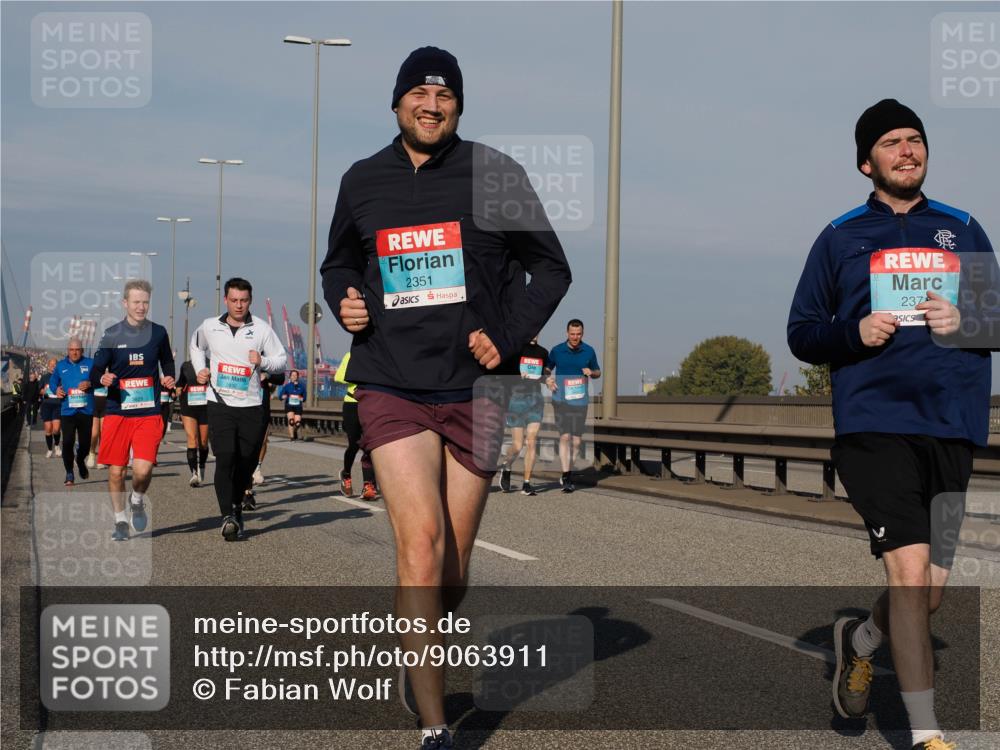 03.10.2025 - Köhlbrandbrückenlauf Fabian Wolf http://msf.ph/oto/9063911 03.10.2025 10:07:08 Position 3 2351, 237 meine-sportfotos.de