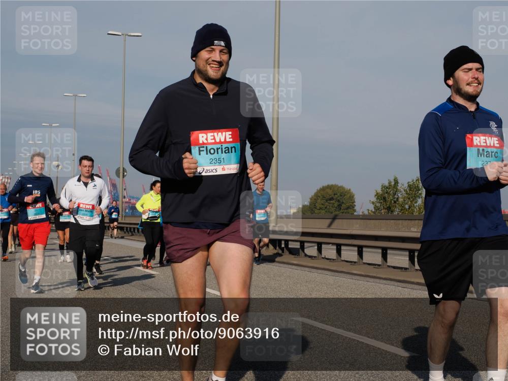 03.10.2025 - Köhlbrandbrückenlauf Fabian Wolf http://msf.ph/oto/9063916 03.10.2025 10:07:08 Position 3 2351, 237 meine-sportfotos.de