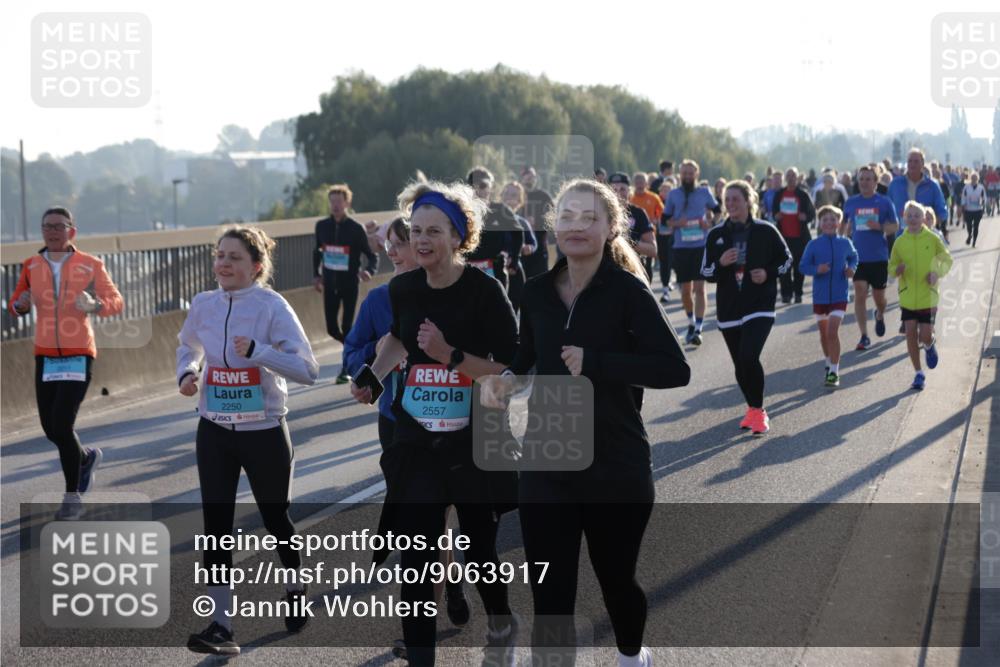 03.10.2025 - Köhlbrandbrückenlauf Jannik Wohlers http://msf.ph/oto/9063917 03.10.2025 09:24:38 Position 3 2250, 2557 meine-sportfotos.de